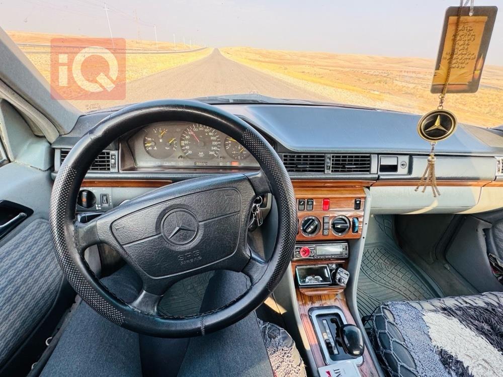 مرسيدس بنز E-Class